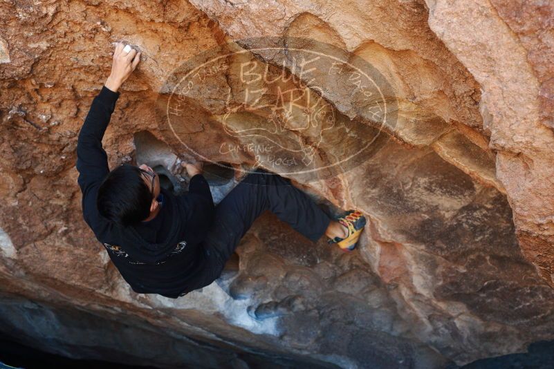 Bouldering in Hueco Tanks on 11/02/2018 with Blue Lizard Climbing and Yoga

Filename: SRM_20181102_1110170.jpg
Aperture: f/4.0
Shutter Speed: 1/320
Body: Canon EOS-1D Mark II
Lens: Canon EF 50mm f/1.8 II