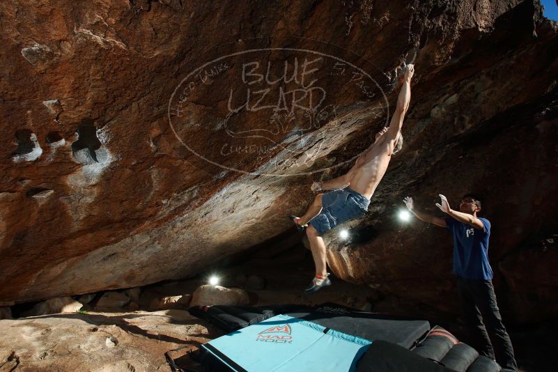 Bouldering in Hueco Tanks on 11/02/2018 with Blue Lizard Climbing and Yoga

Filename: SRM_20181102_1606020.jpg
Aperture: f/9.0
Shutter Speed: 1/250
Body: Canon EOS-1D Mark II
Lens: Canon EF 16-35mm f/2.8 L