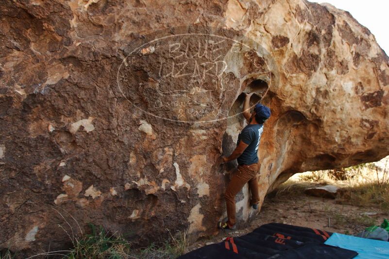 Bouldering in Hueco Tanks on 11/04/2018 with Blue Lizard Climbing and Yoga

Filename: SRM_20181104_1028460.jpg
Aperture: f/5.0
Shutter Speed: 1/250
Body: Canon EOS-1D Mark II
Lens: Canon EF 16-35mm f/2.8 L