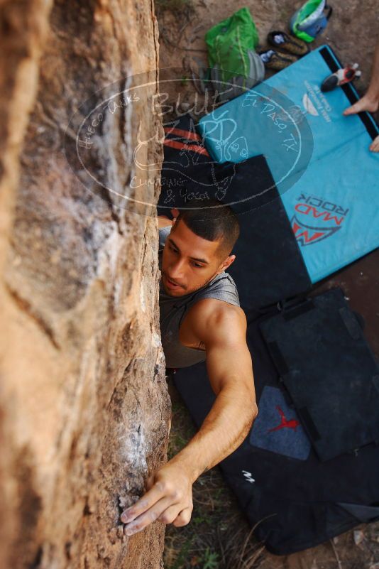 Bouldering in Hueco Tanks on 11/04/2018 with Blue Lizard Climbing and Yoga

Filename: SRM_20181104_1054090.jpg
Aperture: f/4.0
Shutter Speed: 1/320
Body: Canon EOS-1D Mark II
Lens: Canon EF 16-35mm f/2.8 L