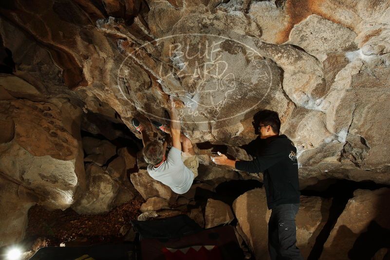 Bouldering in Hueco Tanks on 11/04/2018 with Blue Lizard Climbing and Yoga

Filename: SRM_20181104_1156190.jpg
Aperture: f/8.0
Shutter Speed: 1/250
Body: Canon EOS-1D Mark II
Lens: Canon EF 16-35mm f/2.8 L