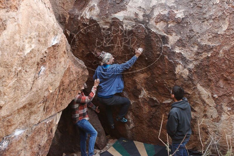 Bouldering in Hueco Tanks on 11/24/2018 with Blue Lizard Climbing and Yoga

Filename: SRM_20181124_1044170.jpg
Aperture: f/4.5
Shutter Speed: 1/250
Body: Canon EOS-1D Mark II
Lens: Canon EF 16-35mm f/2.8 L