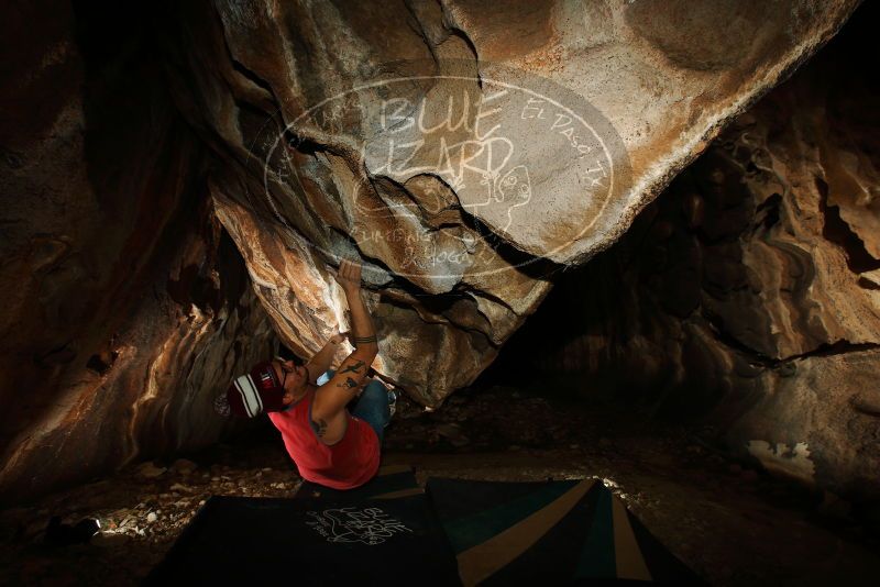 Bouldering in Hueco Tanks on 11/23/2018 with Blue Lizard Climbing and Yoga

Filename: SRM_20181123_1725480.jpg
Aperture: f/8.0
Shutter Speed: 1/250
Body: Canon EOS-1D Mark II
Lens: Canon EF 16-35mm f/2.8 L