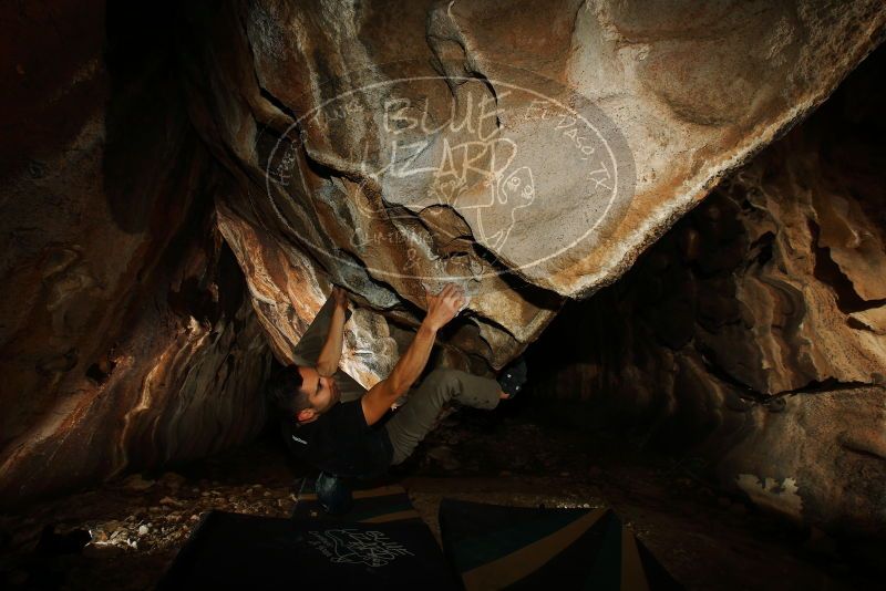 Bouldering in Hueco Tanks on 11/23/2018 with Blue Lizard Climbing and Yoga

Filename: SRM_20181123_1735360.jpg
Aperture: f/8.0
Shutter Speed: 1/250
Body: Canon EOS-1D Mark II
Lens: Canon EF 16-35mm f/2.8 L