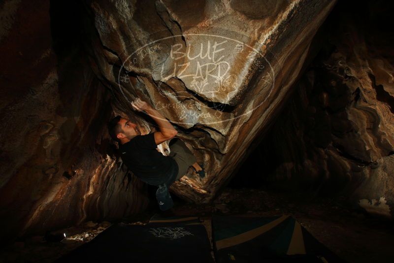 Bouldering in Hueco Tanks on 11/23/2018 with Blue Lizard Climbing and Yoga

Filename: SRM_20181123_1742040.jpg
Aperture: f/8.0
Shutter Speed: 1/250
Body: Canon EOS-1D Mark II
Lens: Canon EF 16-35mm f/2.8 L