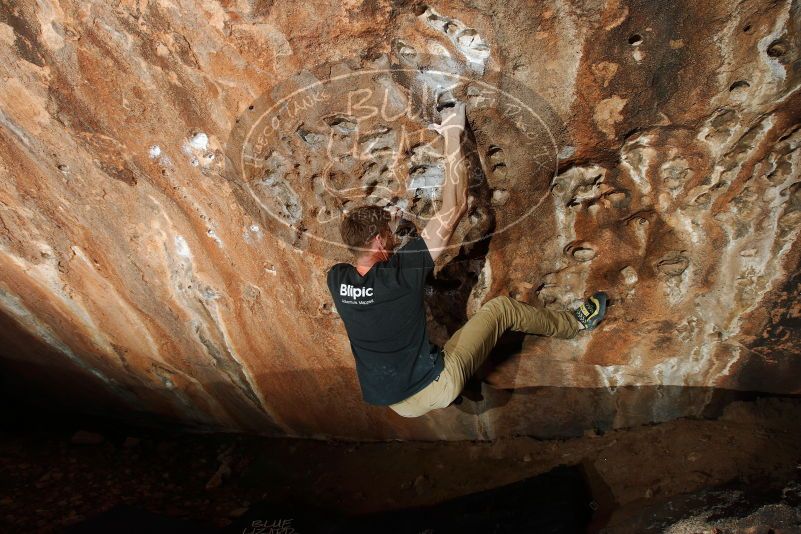 Bouldering in Hueco Tanks on 11/22/2018 with Blue Lizard Climbing and Yoga

Filename: SRM_20181122_1508020.jpg
Aperture: f/8.0
Shutter Speed: 1/250
Body: Canon EOS-1D Mark II
Lens: Canon EF 16-35mm f/2.8 L