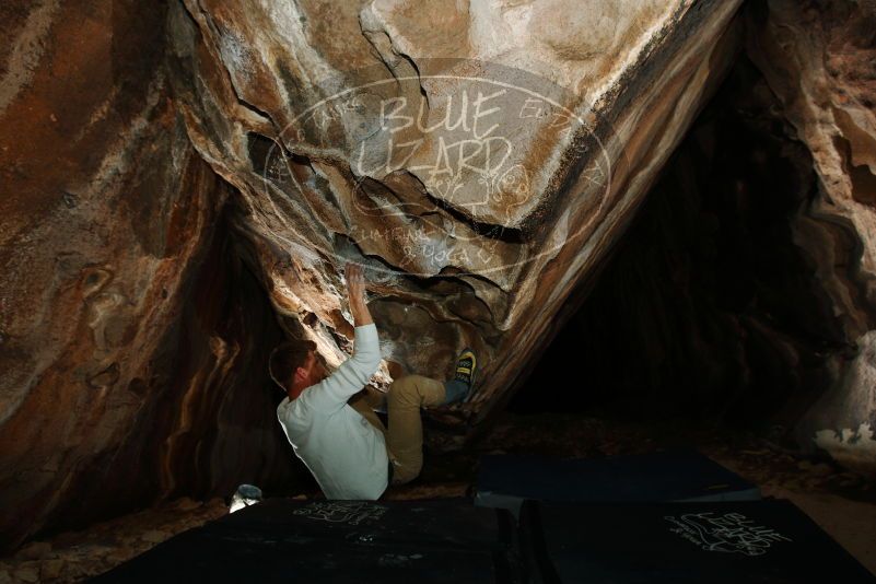 Bouldering in Hueco Tanks on 11/22/2018 with Blue Lizard Climbing and Yoga

Filename: SRM_20181122_1640030.jpg
Aperture: f/8.0
Shutter Speed: 1/250
Body: Canon EOS-1D Mark II
Lens: Canon EF 16-35mm f/2.8 L