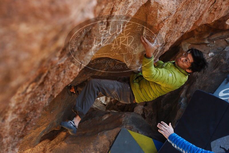 Bouldering in Hueco Tanks on 12/01/2018 with Blue Lizard Climbing and Yoga

Filename: SRM_20181201_1438340.jpg
Aperture: f/4.0
Shutter Speed: 1/250
Body: Canon EOS-1D Mark II
Lens: Canon EF 50mm f/1.8 II