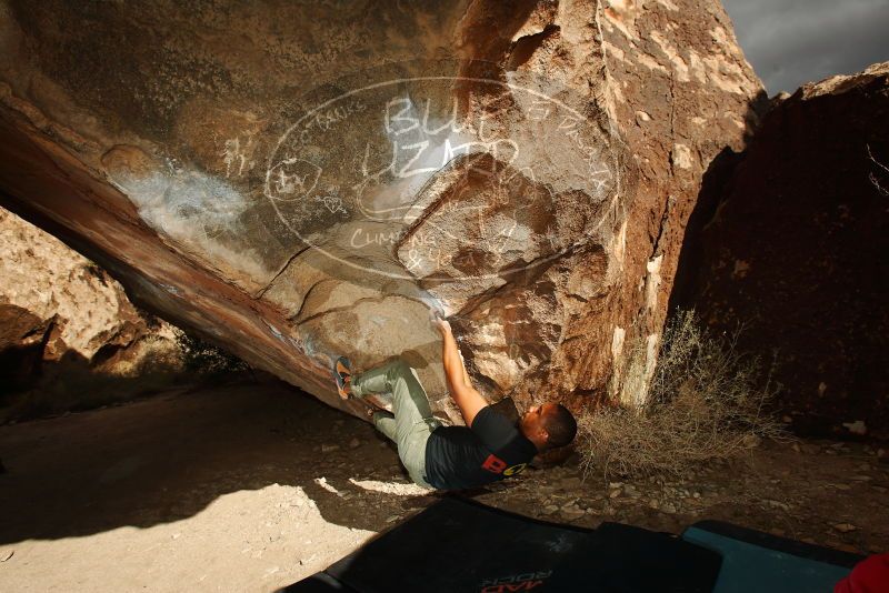 Bouldering in Hueco Tanks on 12/02/2018 with Blue Lizard Climbing and Yoga

Filename: SRM_20181202_1445140.jpg
Aperture: f/8.0
Shutter Speed: 1/320
Body: Canon EOS-1D Mark II
Lens: Canon EF 16-35mm f/2.8 L