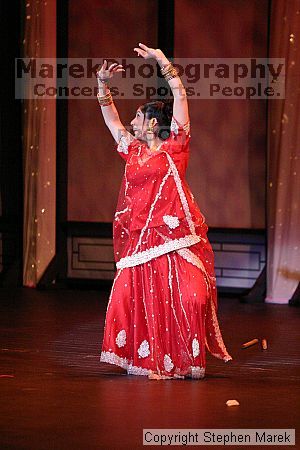 Miss Asian Atlanta pageant, 2004.

Filename: img_0838_std.jpg
Aperture: f/2.8
Shutter Speed: 1/320
Body: Canon EOS DIGITAL REBEL
Lens: Canon EF 80-200mm f/2.8 L