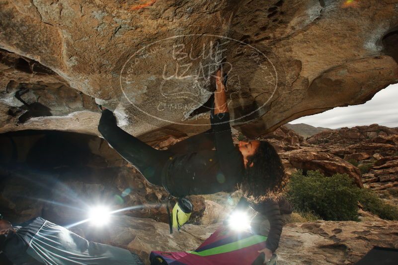 Bouldering in Hueco Tanks on 12/08/2018 with Blue Lizard Climbing and Yoga

Filename: SRM_20181208_1348490.jpg
Aperture: f/8.0
Shutter Speed: 1/250
Body: Canon EOS-1D Mark II
Lens: Canon EF 16-35mm f/2.8 L