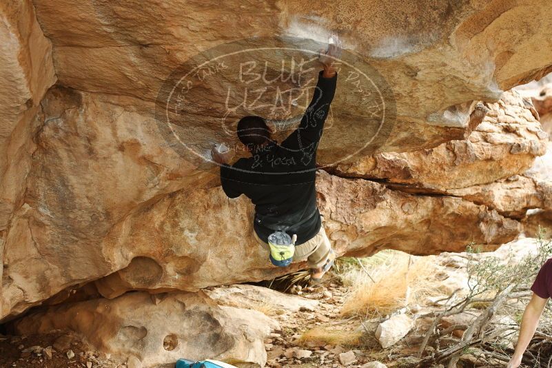 Bouldering in Hueco Tanks on 12/08/2018 with Blue Lizard Climbing and Yoga

Filename: SRM_20181208_1415510.jpg
Aperture: f/3.5
Shutter Speed: 1/250
Body: Canon EOS-1D Mark II
Lens: Canon EF 50mm f/1.8 II