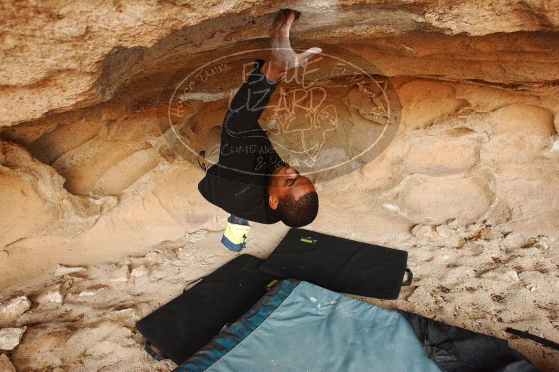 Bouldering in Hueco Tanks on 12/08/2018 with Blue Lizard Climbing and Yoga

Filename: SRM_20181208_1621250.jpg
Aperture: f/5.0
Shutter Speed: 1/250
Body: Canon EOS-1D Mark II
Lens: Canon EF 16-35mm f/2.8 L