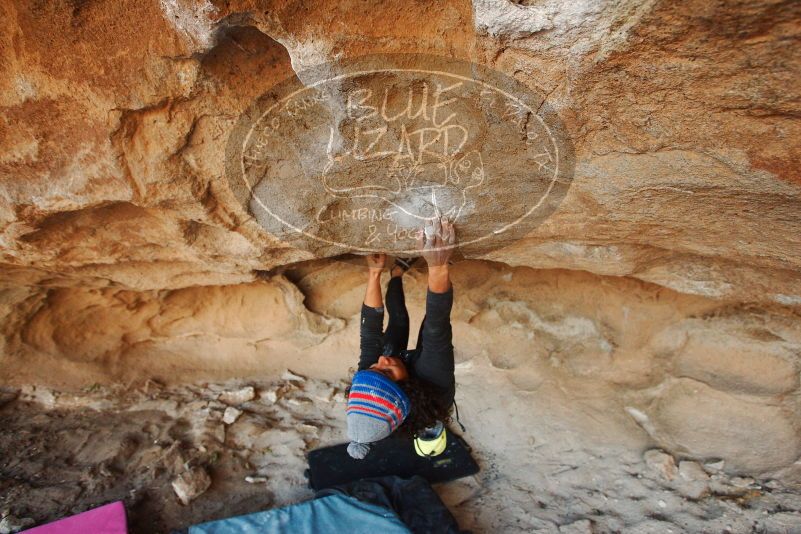 Bouldering in Hueco Tanks on 12/08/2018 with Blue Lizard Climbing and Yoga

Filename: SRM_20181208_1702590.jpg
Aperture: f/4.0
Shutter Speed: 1/250
Body: Canon EOS-1D Mark II
Lens: Canon EF 16-35mm f/2.8 L