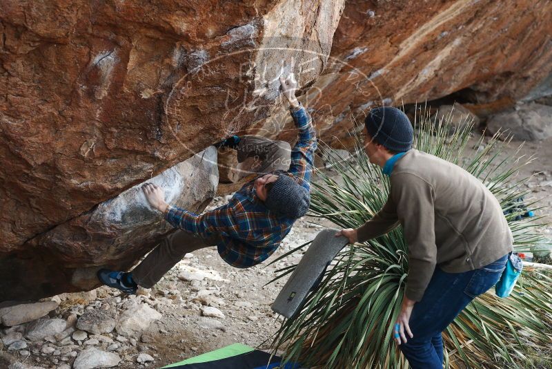 Bouldering in Hueco Tanks on 12/21/2018 with Blue Lizard Climbing and Yoga

Filename: SRM_20181221_1212400.jpg
Aperture: f/4.0
Shutter Speed: 1/320
Body: Canon EOS-1D Mark II
Lens: Canon EF 50mm f/1.8 II