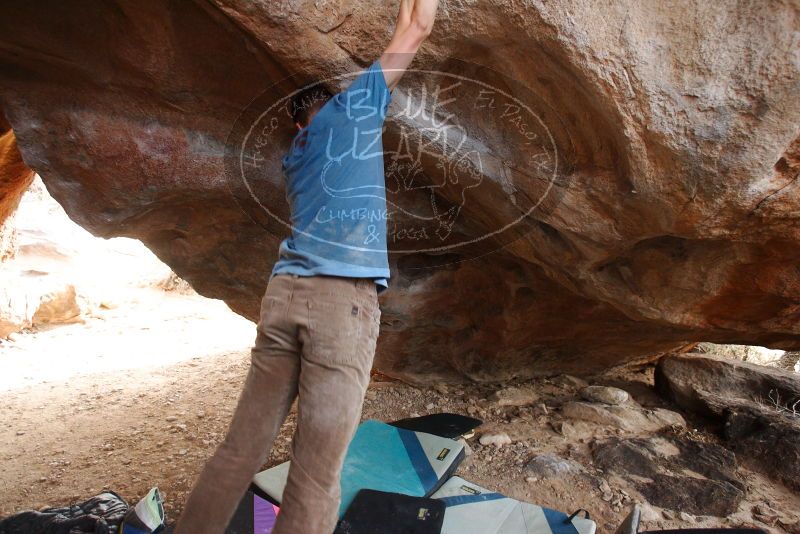 Bouldering in Hueco Tanks on 12/21/2018 with Blue Lizard Climbing and Yoga

Filename: SRM_20181221_1415510.jpg
Aperture: f/4.0
Shutter Speed: 1/250
Body: Canon EOS-1D Mark II
Lens: Canon EF 16-35mm f/2.8 L