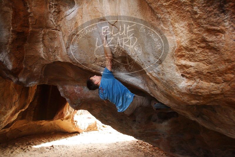 Bouldering in Hueco Tanks on 12/21/2018 with Blue Lizard Climbing and Yoga

Filename: SRM_20181221_1420260.jpg
Aperture: f/4.5
Shutter Speed: 1/250
Body: Canon EOS-1D Mark II
Lens: Canon EF 16-35mm f/2.8 L