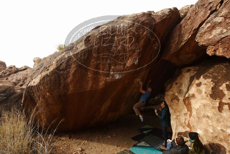 Bouldering in Hueco Tanks on 12/21/2018 with Blue Lizard Climbing and Yoga

Filename: SRM_20181221_1500270.jpg
Aperture: f/7.1
Shutter Speed: 1/250
Body: Canon EOS-1D Mark II
Lens: Canon EF 16-35mm f/2.8 L