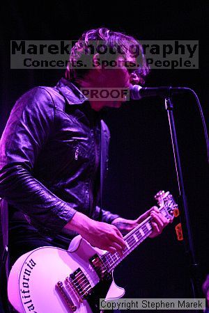 Sugarcult opens with Billy Talent for MxPx at The Tabernacle.

Filename: img_1684_std.jpg
Aperture: f/1.8
Shutter Speed: 1/160
Body: Canon EOS DIGITAL REBEL
Lens: Canon EF 50mm f/1.8 II