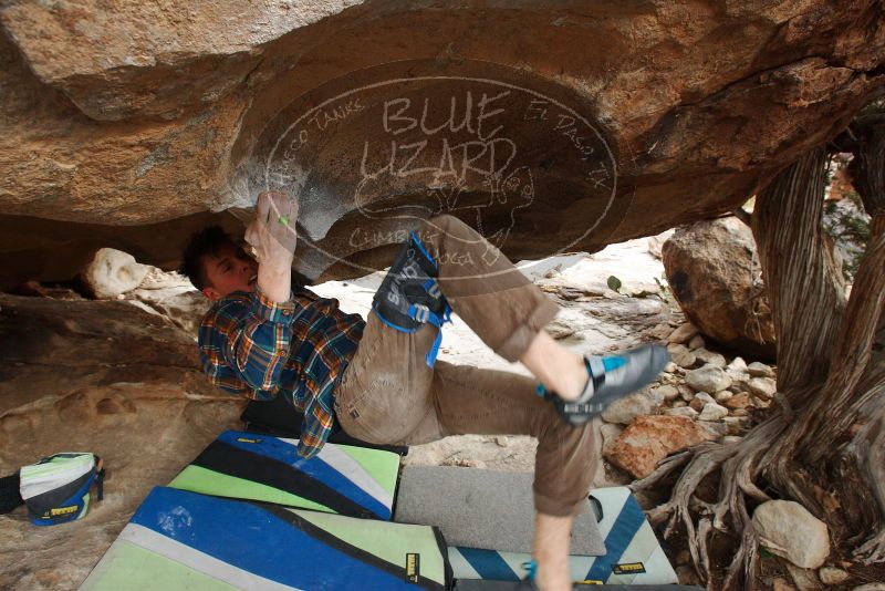 Bouldering in Hueco Tanks on 12/21/2018 with Blue Lizard Climbing and Yoga

Filename: SRM_20181221_1605520.jpg
Aperture: f/6.3
Shutter Speed: 1/250
Body: Canon EOS-1D Mark II
Lens: Canon EF 16-35mm f/2.8 L