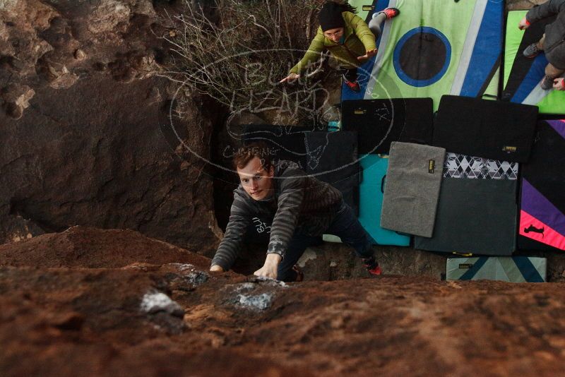 Bouldering in Hueco Tanks on 12/21/2018 with Blue Lizard Climbing and Yoga

Filename: SRM_20181221_1800590.jpg
Aperture: f/4.0
Shutter Speed: 1/200
Body: Canon EOS-1D Mark II
Lens: Canon EF 16-35mm f/2.8 L