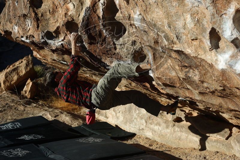 Bouldering in Hueco Tanks on 12/22/2018 with Blue Lizard Climbing and Yoga

Filename: SRM_20181222_1005370.jpg
Aperture: f/4.0
Shutter Speed: 1/800
Body: Canon EOS-1D Mark II
Lens: Canon EF 50mm f/1.8 II