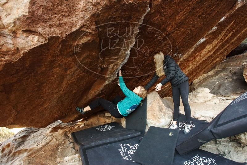 Bouldering in Hueco Tanks on 12/22/2018 with Blue Lizard Climbing and Yoga

Filename: SRM_20181222_1102150.jpg
Aperture: f/4.0
Shutter Speed: 1/100
Body: Canon EOS-1D Mark II
Lens: Canon EF 16-35mm f/2.8 L