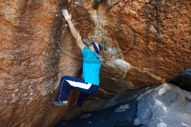 Bouldering in Hueco Tanks on 12/23/2018 with Blue Lizard Climbing and Yoga

Filename: SRM_20181223_1122570.jpg
Aperture: f/4.0
Shutter Speed: 1/250
Body: Canon EOS-1D Mark II
Lens: Canon EF 16-35mm f/2.8 L