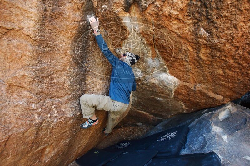 Bouldering in Hueco Tanks on 12/23/2018 with Blue Lizard Climbing and Yoga

Filename: SRM_20181223_1128330.jpg
Aperture: f/4.0
Shutter Speed: 1/250
Body: Canon EOS-1D Mark II
Lens: Canon EF 16-35mm f/2.8 L