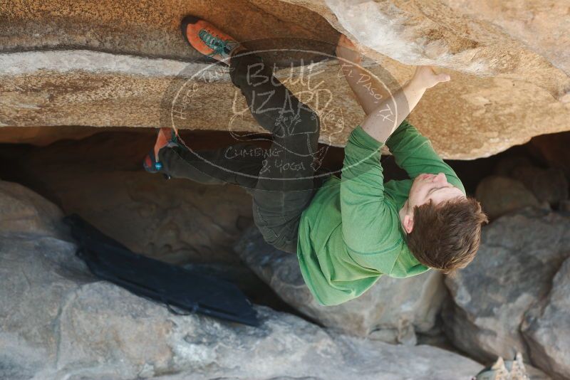 Bouldering in Hueco Tanks on 12/23/2018 with Blue Lizard Climbing and Yoga

Filename: SRM_20181223_1249590.jpg
Aperture: f/4.0
Shutter Speed: 1/200
Body: Canon EOS-1D Mark II
Lens: Canon EF 50mm f/1.8 II