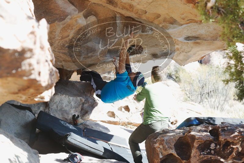 Bouldering in Hueco Tanks on 12/23/2018 with Blue Lizard Climbing and Yoga

Filename: SRM_20181223_1253450.jpg
Aperture: f/4.0
Shutter Speed: 1/320
Body: Canon EOS-1D Mark II
Lens: Canon EF 50mm f/1.8 II