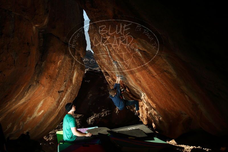 Bouldering in Hueco Tanks on 12/24/2018 with Blue Lizard Climbing and Yoga

Filename: SRM_20181224_1543580.jpg
Aperture: f/8.0
Shutter Speed: 1/250
Body: Canon EOS-1D Mark II
Lens: Canon EF 16-35mm f/2.8 L