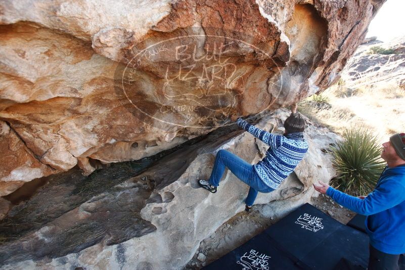 Bouldering in Hueco Tanks on 12/30/2018 with Blue Lizard Climbing and Yoga

Filename: SRM_20181230_1041080.jpg
Aperture: f/4.5
Shutter Speed: 1/250
Body: Canon EOS-1D Mark II
Lens: Canon EF 16-35mm f/2.8 L