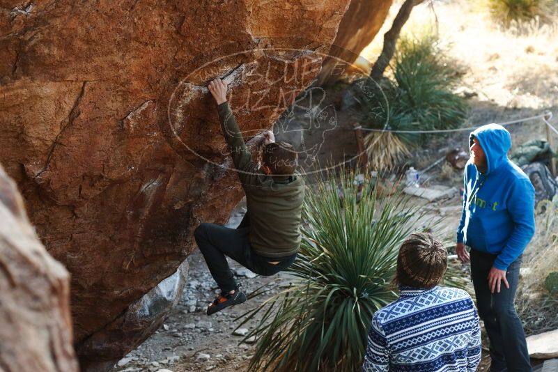 Bouldering in Hueco Tanks on 12/30/2018 with Blue Lizard Climbing and Yoga

Filename: SRM_20181230_1531380.jpg
Aperture: f/3.5
Shutter Speed: 1/400
Body: Canon EOS-1D Mark II
Lens: Canon EF 50mm f/1.8 II