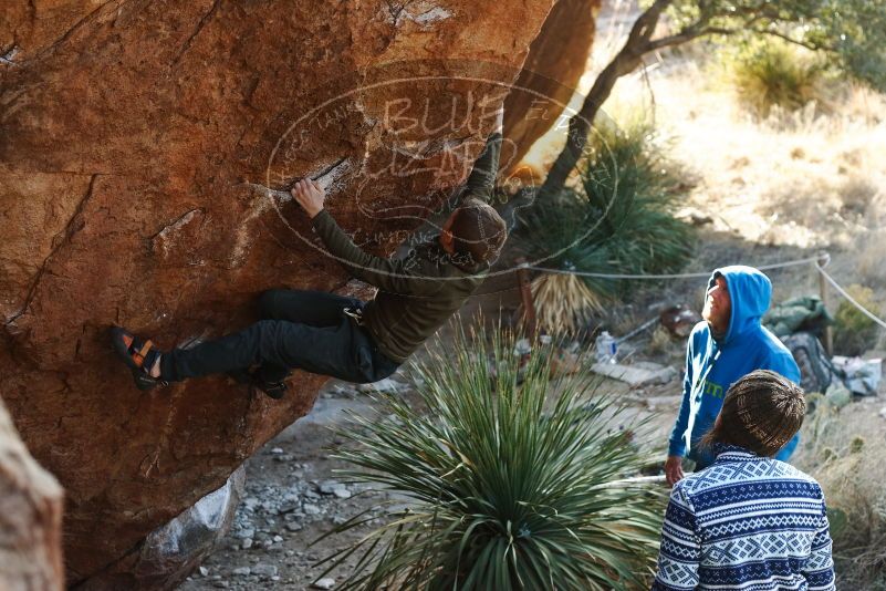 Bouldering in Hueco Tanks on 12/30/2018 with Blue Lizard Climbing and Yoga

Filename: SRM_20181230_1531420.jpg
Aperture: f/4.0
Shutter Speed: 1/400
Body: Canon EOS-1D Mark II
Lens: Canon EF 50mm f/1.8 II