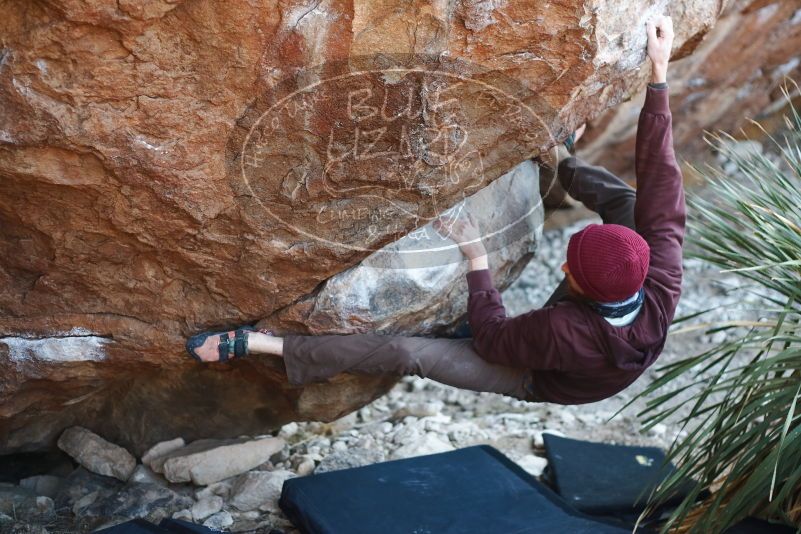 Bouldering in Hueco Tanks on 12/30/2018 with Blue Lizard Climbing and Yoga

Filename: SRM_20181230_1601480.jpg
Aperture: f/2.5
Shutter Speed: 1/250
Body: Canon EOS-1D Mark II
Lens: Canon EF 50mm f/1.8 II