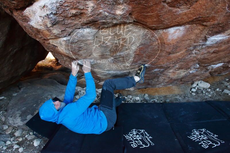 Bouldering in Hueco Tanks on 12/30/2018 with Blue Lizard Climbing and Yoga

Filename: SRM_20181230_1711020.jpg
Aperture: f/4.0
Shutter Speed: 1/200
Body: Canon EOS-1D Mark II
Lens: Canon EF 16-35mm f/2.8 L