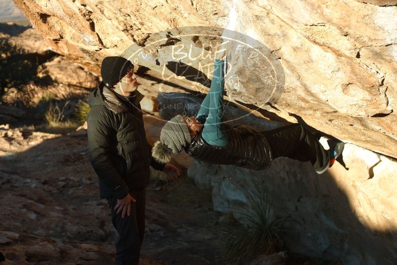 Bouldering in Hueco Tanks on 01/01/2019 with Blue Lizard Climbing and Yoga

Filename: SRM_20190101_1729550.jpg
Aperture: f/4.0
Shutter Speed: 1/200
Body: Canon EOS-1D Mark II
Lens: Canon EF 50mm f/1.8 II