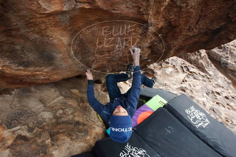 Bouldering in Hueco Tanks on 01/02/2019 with Blue Lizard Climbing and Yoga

Filename: SRM_20190102_1436560.jpg
Aperture: f/5.6
Shutter Speed: 1/320
Body: Canon EOS-1D Mark II
Lens: Canon EF 16-35mm f/2.8 L