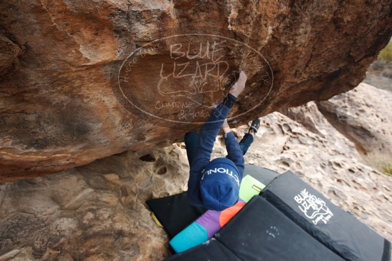 Bouldering in Hueco Tanks on 01/02/2019 with Blue Lizard Climbing and Yoga

Filename: SRM_20190102_1436590.jpg
Aperture: f/5.6
Shutter Speed: 1/320
Body: Canon EOS-1D Mark II
Lens: Canon EF 16-35mm f/2.8 L