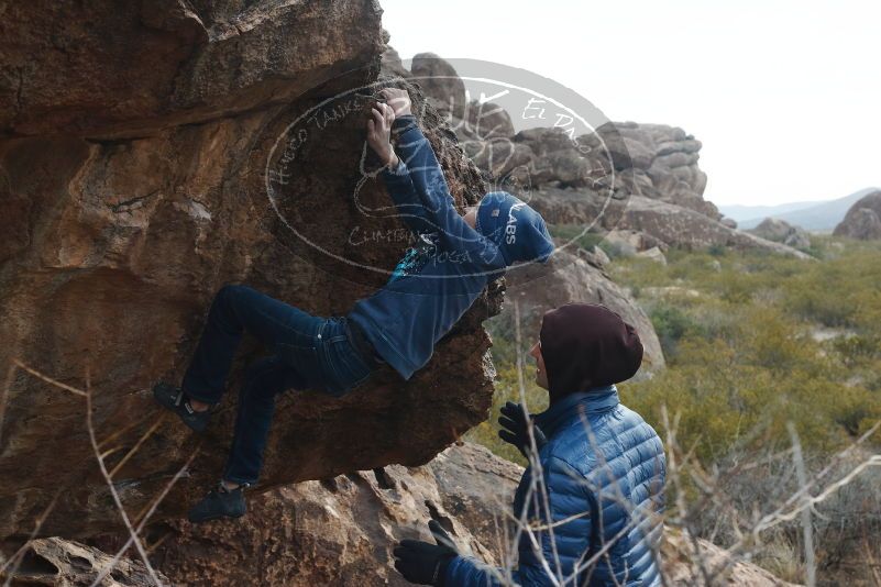 Bouldering in Hueco Tanks on 01/02/2019 with Blue Lizard Climbing and Yoga

Filename: SRM_20190102_1443160.jpg
Aperture: f/7.1
Shutter Speed: 1/320
Body: Canon EOS-1D Mark II
Lens: Canon EF 50mm f/1.8 II