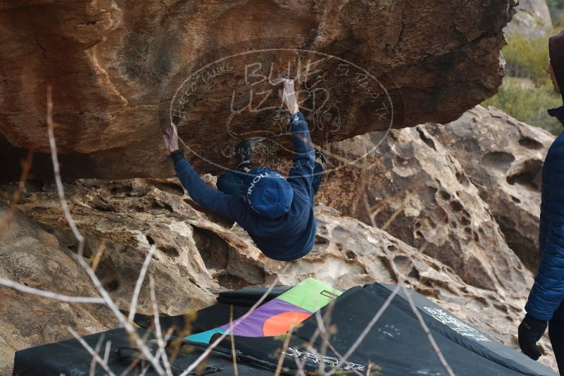 Bouldering in Hueco Tanks on 01/02/2019 with Blue Lizard Climbing and Yoga

Filename: SRM_20190102_1445380.jpg
Aperture: f/6.3
Shutter Speed: 1/320
Body: Canon EOS-1D Mark II
Lens: Canon EF 50mm f/1.8 II