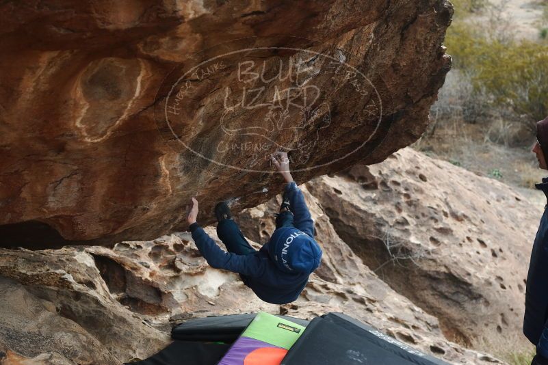 Bouldering in Hueco Tanks on 01/02/2019 with Blue Lizard Climbing and Yoga

Filename: SRM_20190102_1447220.jpg
Aperture: f/5.6
Shutter Speed: 1/320
Body: Canon EOS-1D Mark II
Lens: Canon EF 50mm f/1.8 II