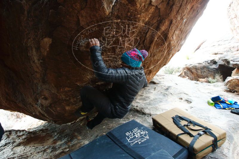 Bouldering in Hueco Tanks on 01/02/2019 with Blue Lizard Climbing and Yoga

Filename: SRM_20190102_1552050.jpg
Aperture: f/3.5
Shutter Speed: 1/250
Body: Canon EOS-1D Mark II
Lens: Canon EF 16-35mm f/2.8 L