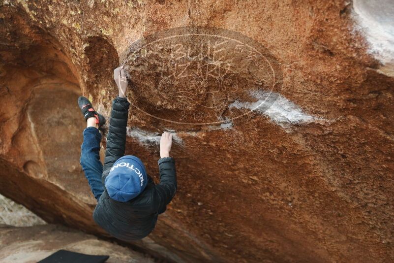 Bouldering in Hueco Tanks on 01/02/2019 with Blue Lizard Climbing and Yoga

Filename: SRM_20190102_1712050.jpg
Aperture: f/2.8
Shutter Speed: 1/250
Body: Canon EOS-1D Mark II
Lens: Canon EF 50mm f/1.8 II