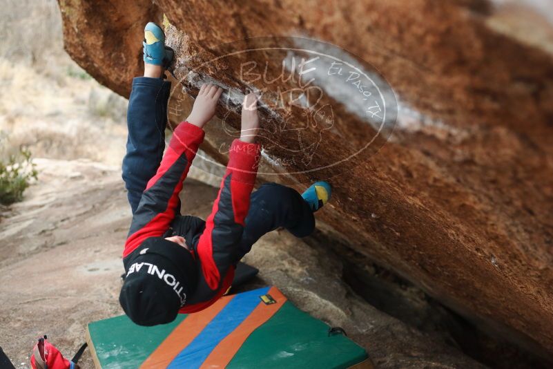 Bouldering in Hueco Tanks on 01/02/2019 with Blue Lizard Climbing and Yoga

Filename: SRM_20190102_1716010.jpg
Aperture: f/3.2
Shutter Speed: 1/250
Body: Canon EOS-1D Mark II
Lens: Canon EF 50mm f/1.8 II