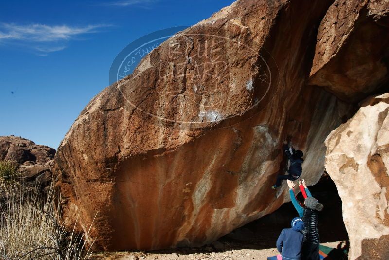 Bouldering in Hueco Tanks on 01/01/2019 with Blue Lizard Climbing and Yoga

Filename: SRM_20190101_1204330.jpg
Aperture: f/9.0
Shutter Speed: 1/250
Body: Canon EOS-1D Mark II
Lens: Canon EF 16-35mm f/2.8 L