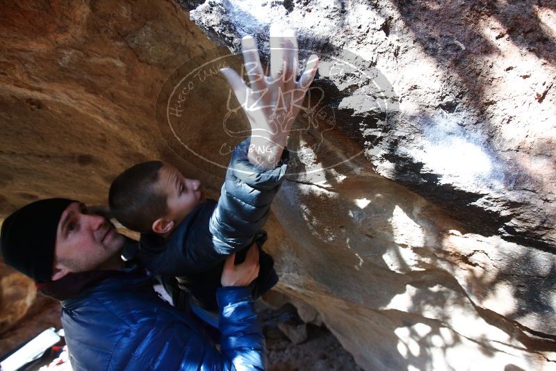 Bouldering in Hueco Tanks on 01/01/2019 with Blue Lizard Climbing and Yoga

Filename: SRM_20190101_1533580.jpg
Aperture: f/4.5
Shutter Speed: 1/200
Body: Canon EOS-1D Mark II
Lens: Canon EF 16-35mm f/2.8 L