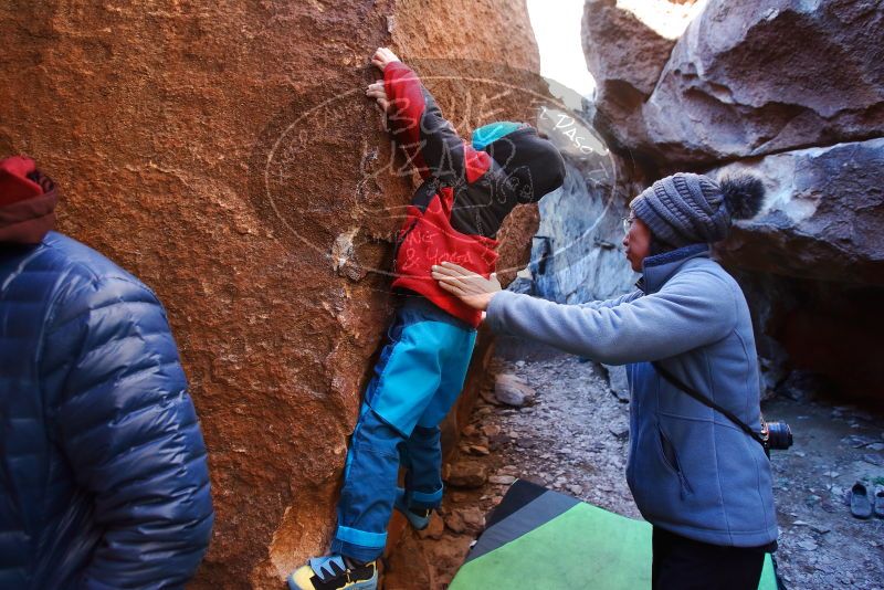 Bouldering in Hueco Tanks on 01/01/2019 with Blue Lizard Climbing and Yoga

Filename: SRM_20190101_1550180.jpg
Aperture: f/3.5
Shutter Speed: 1/200
Body: Canon EOS-1D Mark II
Lens: Canon EF 16-35mm f/2.8 L