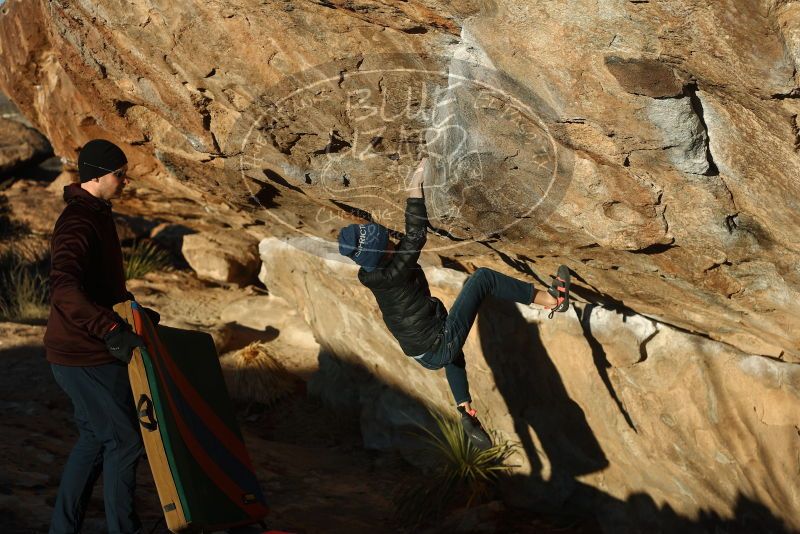 Bouldering in Hueco Tanks on 01/01/2019 with Blue Lizard Climbing and Yoga

Filename: SRM_20190101_1715330.jpg
Aperture: f/4.0
Shutter Speed: 1/640
Body: Canon EOS-1D Mark II
Lens: Canon EF 50mm f/1.8 II